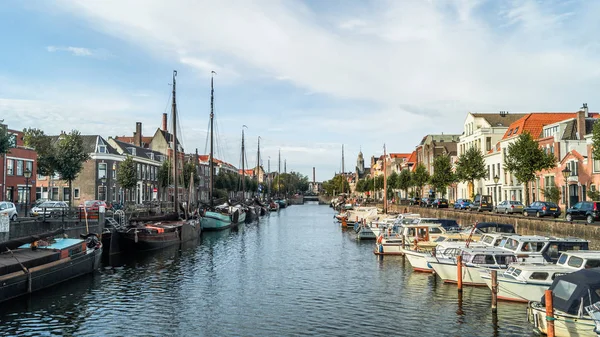 Rotterdam boathouses Kanal