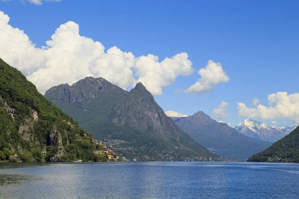 Vista de los Alpes. Suiza . — Foto de Stock