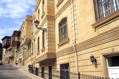 Old Town tarihi binaları ile Bakıda