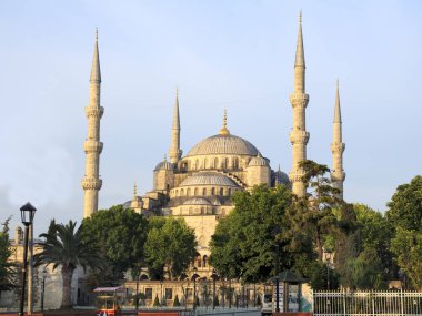 Gündoğumu, Istanbul'da Sultanahmet Camii. Türkiye