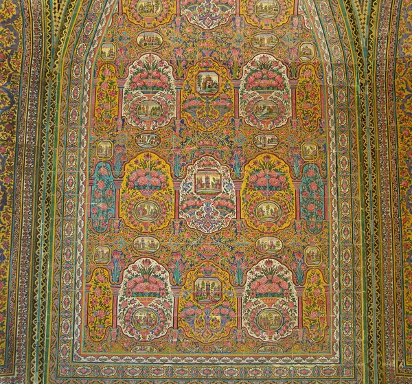 Cerâmica tradicional Irã azulejo parede artística com um ornamento — Fotografia de Stock