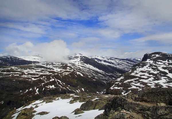 Mountain road, vägen till Dalsnibba synvinkel att Geirangerfjorden, — Stockfoto