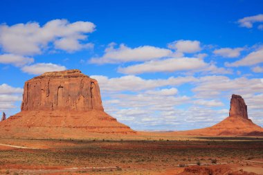 Panorama ünlü Buttes ve Anıt Vadisi Arizona, ABD ile.