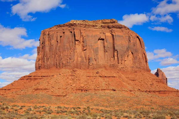 Panorama ünlü Buttes ve Anıt Vadisi Arizona, ABD ile. — Stok fotoğraf