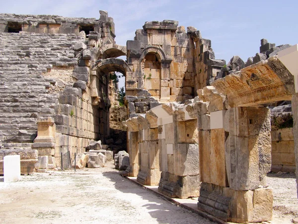 ヒエラポリスの古代都市、パムッカレ、トルコ — ストック写真