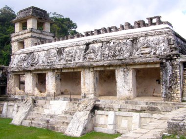 Chichen Itza, Chichen Itza, Meksika dünyanın yeni 7 harikası. Yan görünüm.