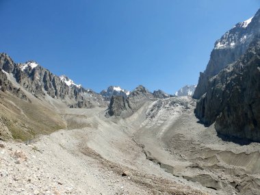 Kar, Ala Arça Milli Parkı, Kırgızistan ile güzel yüksek Dağları