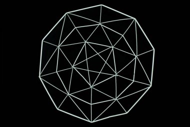 Metal tel dekoratif elemanları, sepet, siyah bir arka plan üzerinde vazo. Minimal kavram. Metal tel güzel soyut desen.