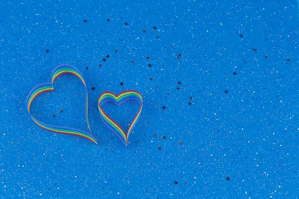 Conciencia de la cinta del arco iris para la comunidad LGBT en forma de corazón — Foto de Stock