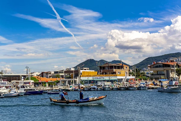 2017 Sahilevleri Esmirna Pavo Mar Marina Barcos Pesca Nubes — Foto de Stock