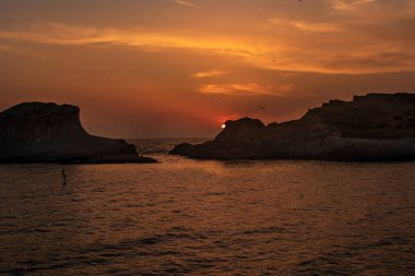 Siren resifleri İzmir Türkiye 'yi siyaha boğuyor