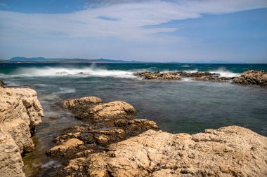 Urla Demircili köyü ziyaretçilerini doğasıyla büyülüyor
