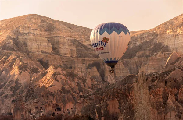 Cappadocia Balon Görsel Gösterisi — Stok fotoğraf