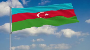 Azerbaycan bayrağı mavi gökyüzü üzerinde yüzen bulutlar çerçevede