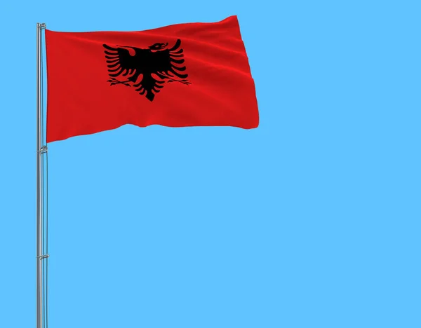 Isoleren Van Vlag Van Albanië Een Vlaggenmast Wapperen Wind Een — Stockfoto