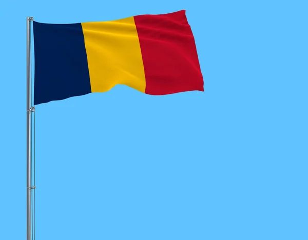 Aislar Bandera Chad Asta Bandera Ondeando Viento Sobre Fondo Azul — Foto de Stock