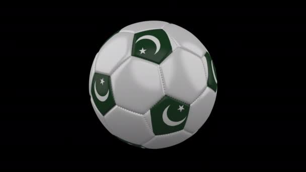 Fotbalový míč s vlajkou Pákistán, alfa smyčka — Stock video