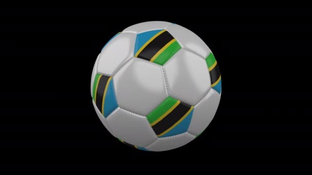 Bola de futebol com bandeira laço Tanzânia 4k com alfa — Vídeo de Stock