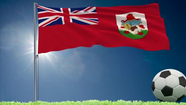 Бермудский флаг развевается и рулоны футбола — стоковое видео