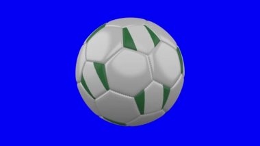 Mavi renk anahtar arka plan üzerinde Nijerya bayrağı ile Futbol topu, döngü