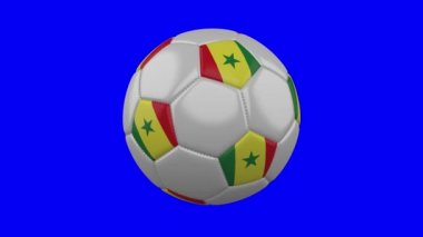 Mavi renk anahtar arka plan üzerinde Senegal bayrağı ile Futbol topu, döngü