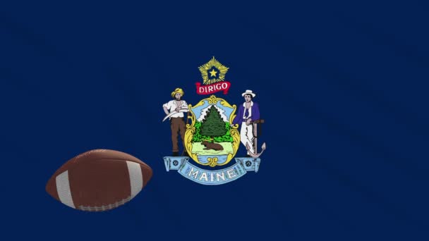 Bandeira do Maine acenando e bola de futebol americano gira, loop — Vídeo de Stock