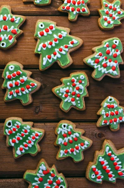 Galletas Jengibre Coloridas Caseras Sobre Fondo Madera Oscura Patrón — Foto de Stock