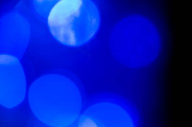 Yumuşak odak, odak dışı Karanlık gecede bir sürü LED ampul