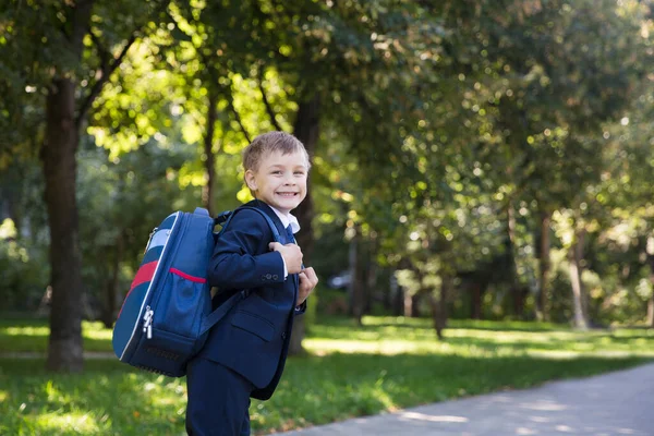 Écolier Avec Sac Dos Allant École — Photo