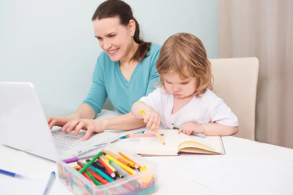 Woman Trying Work While Babysitting Kid Home Side Hustles Home — Stock Photo, Image