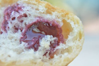 reçelli ekmek ve reçel