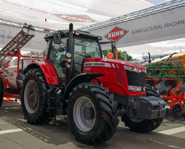 Kiev Ukrajna 2018 Június Traktor Bemutatják Xxx Nemzetközi Agrár Ipari — Stock Fotó
