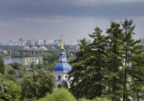 Вид Город Церковь Ботанического Сада Лиляце Украина — стоковое фото