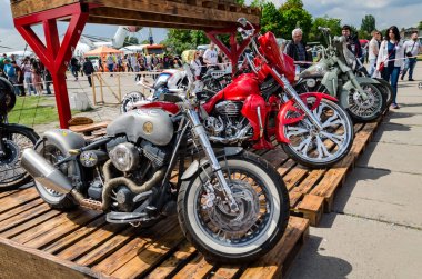 Moto bisiklet sergi Old Car Land sunuldu