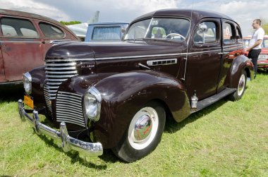 retro araba sergide sunuldu