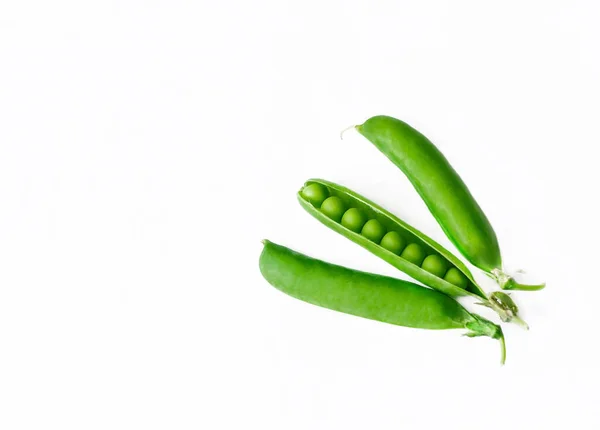Guisantes Verdes Maduros Judías Verdes Sobre Fondo Blanco Comida Vegetariana — Foto de Stock