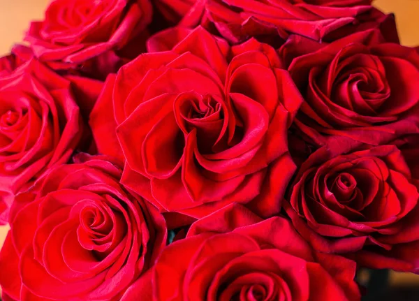 Červené Růže Krásná Kytice Vonné Růže Zblízka — Stock fotografie