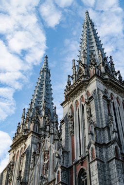 Sahte Gotik tarzı mimari, Aziz Niklas Kilisesi, Ukrayna Kiev 'deki Roma Katolik Kilisesi.