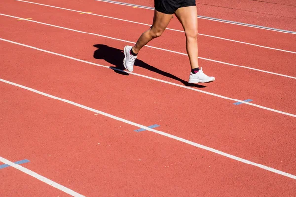 Eğitim çalıştırmak için tüm hava şartlarında çalışan parça, turuncu ve beyaz şerit