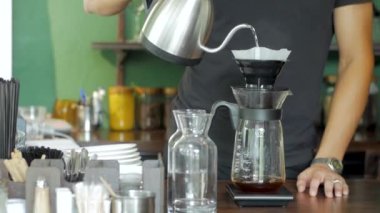 Kahve barı, kahve kadar yakın hazırlama süreci, barista eser