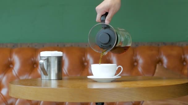 Barista Arbete Kafé Processen Kaffe Förbereder Stäng Upp — Stockvideo