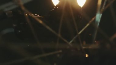 Bisiklet mekanik iş işlemi düşük anahtar sinematik ışık