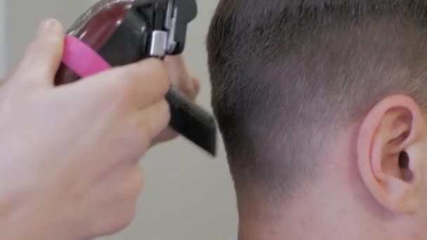Close Man Getting Haircut Barber Shop Male Hairstylist Work — Stock Video