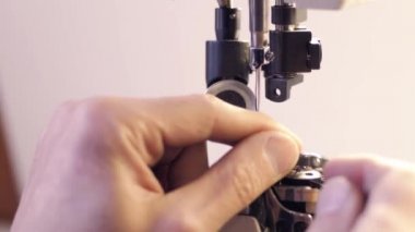 stüdyoda ayakkabıcı veya terzi iş süreçleri