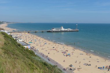 Bournemouth plaj ve iskele Boscombe doğru seyir