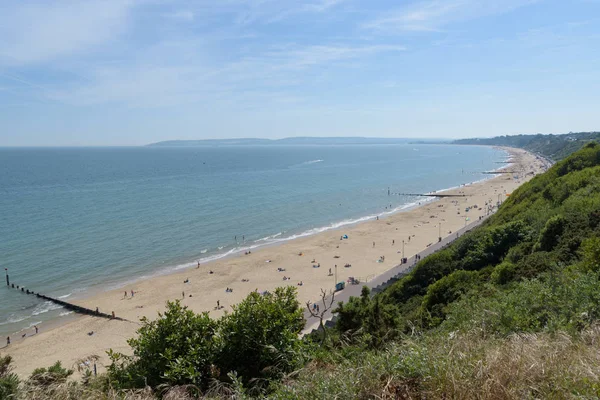 Bournemouth Beach'te ev bakıyorlar Sandbanks doğru
