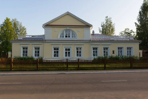 Čajkovského Muzeum Při Pohledu Ulice Votkinsk Rusko — Stock fotografie