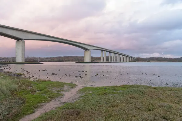 Ipswich güzel gökyüzü ile yakın Orwell köprü