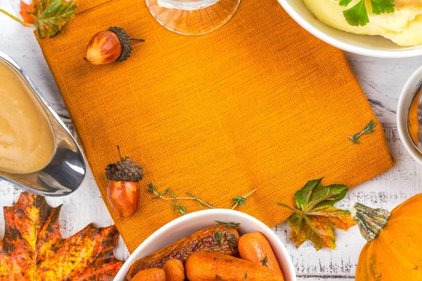 Thanksgiving bordet med smårätter — Stockfoto