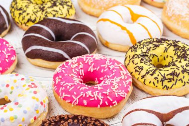 Renkli çörek karışımı